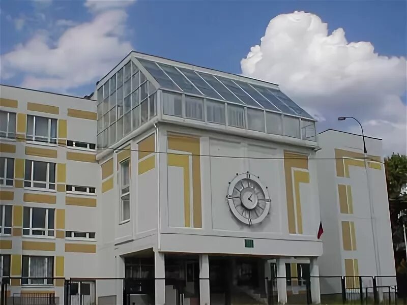Лицей 2 вторая школа. Школа москва портал. Школы москвы поиск. Школа 1158 северное чертаново. Гбоу школа академика капицы.