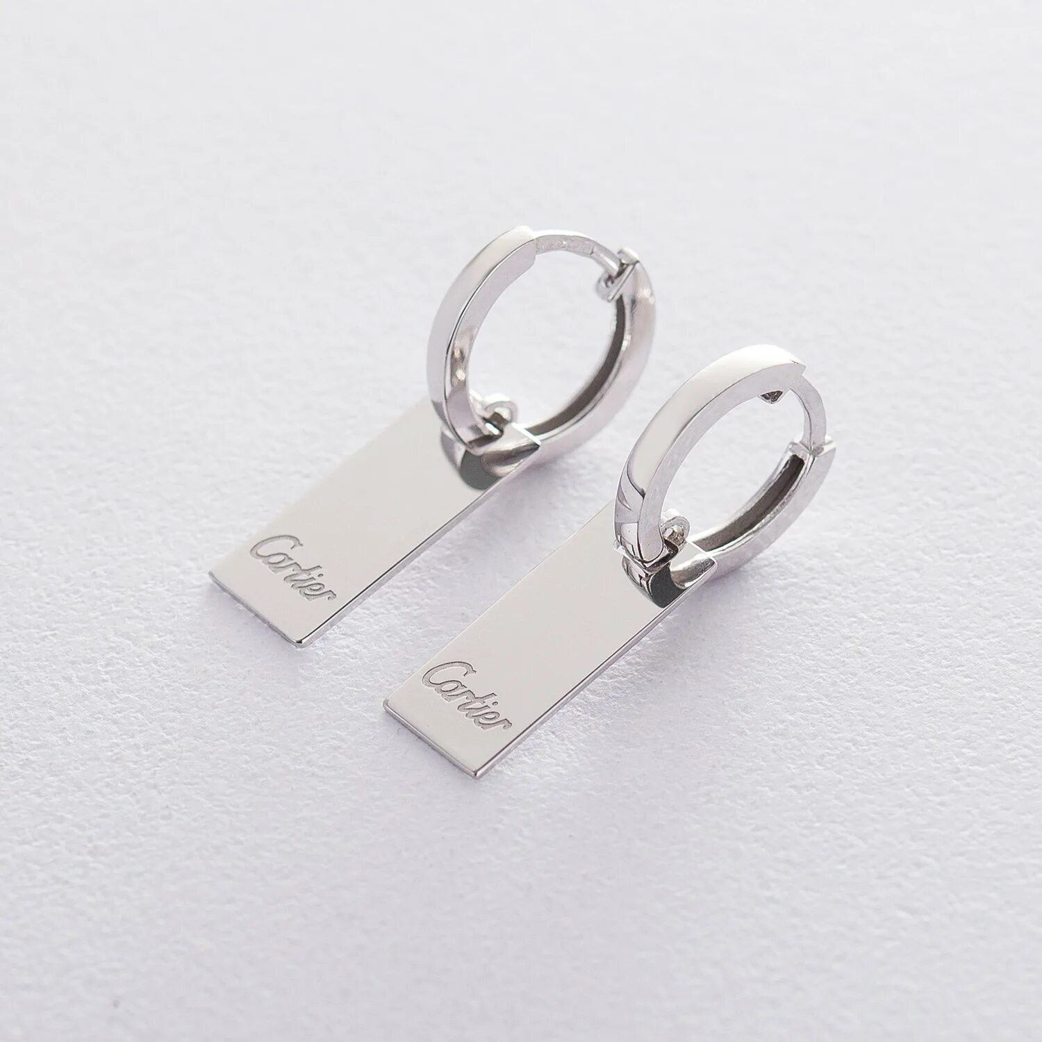 Серьги-конго бублики серебро. Зажим тип замка у серьги. Застежка конго. Застежка конго. Замок конго на серьгах.