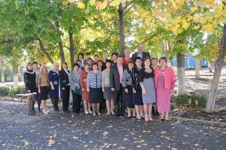 чертково школа 2. учителя чертковской сош 1. асош 2. элжур чертковская сош 2. гвардейская школа 1 калининградская область.