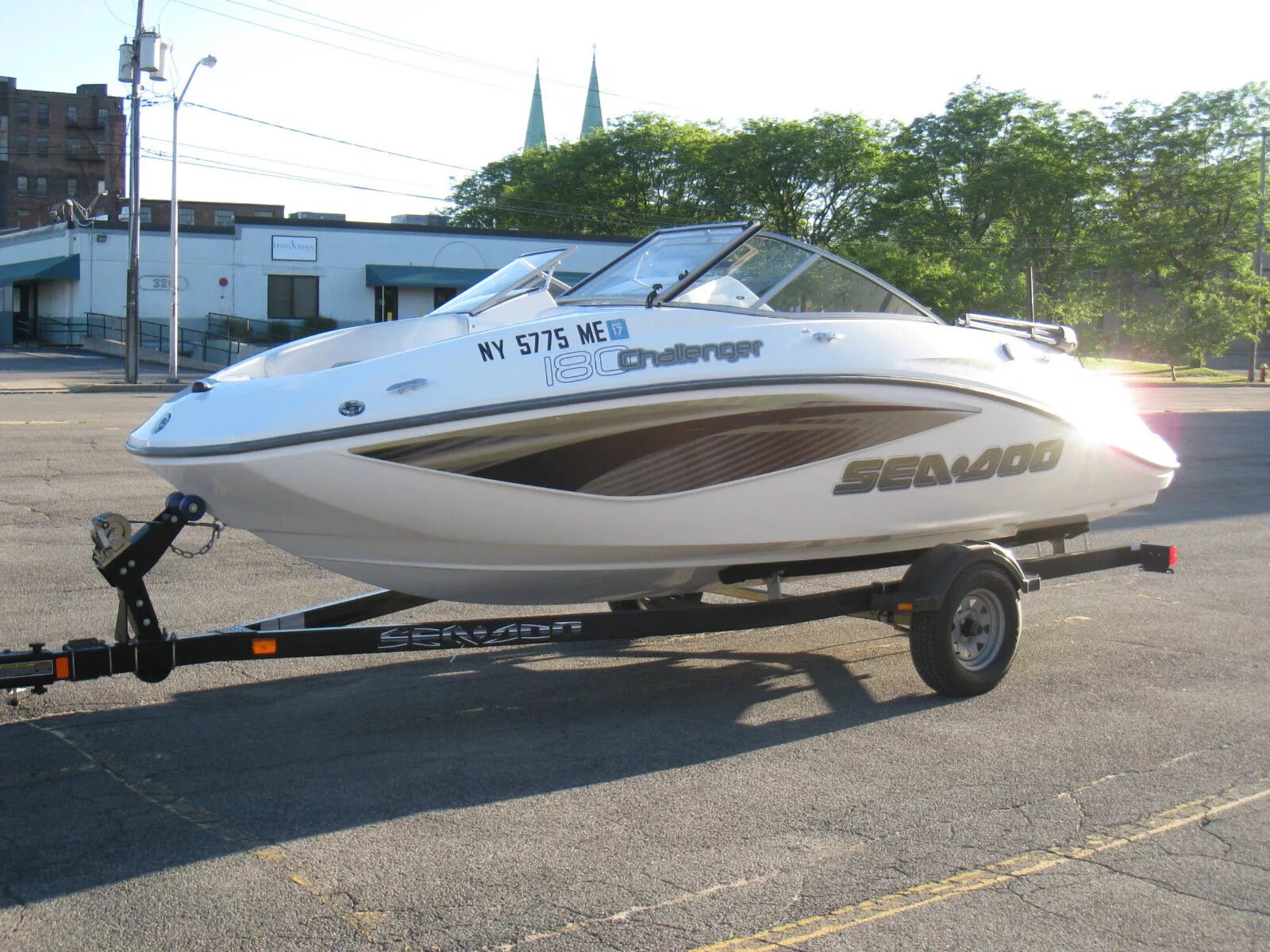 Sea doo катер wake 230. Лодка challenger 1800. Sea doo challenger 2000. Катер brp challenger 230. Brp sea-doo challenger 230se.