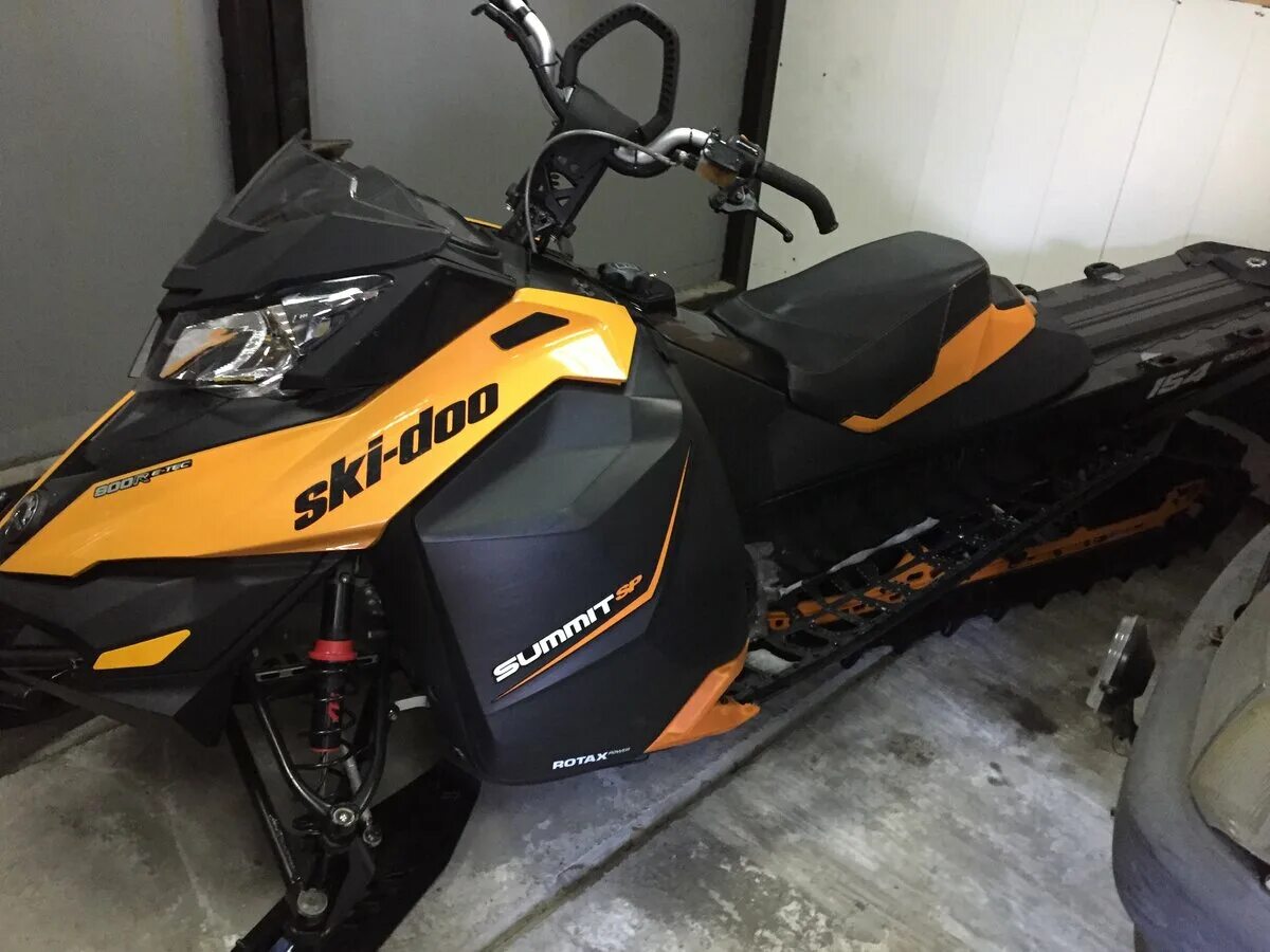 Ski doo summit 800