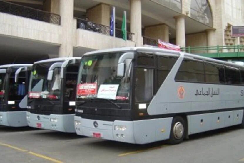 Автобус мекка. Автобус в Мекке. Автобусы в Саудовской Аравии. Трансформера автобус Мекка. На автобусе 500t в Стамбуле цена.