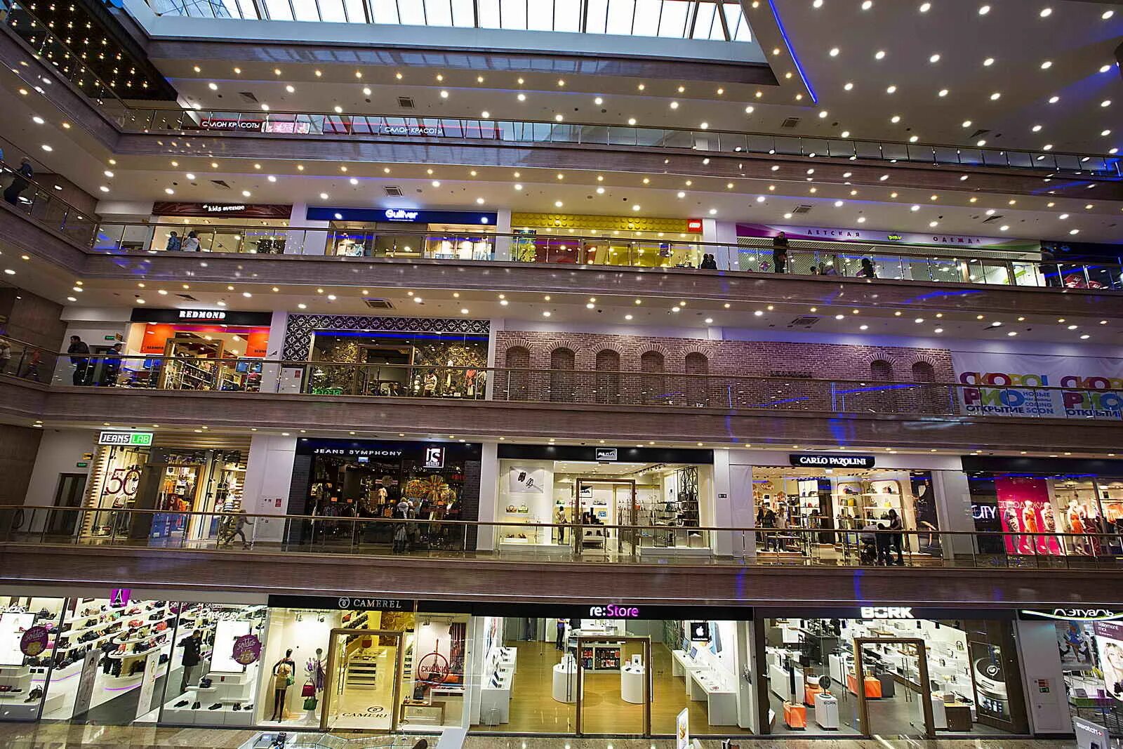 Shopping mall 2. ТРЦ Рио Москва Ленинский проспект. Торговый центр в Москве Рио на Ленинском проспекте. Ленинский просп., 109 ТРЦ Рио. Рио, Москва, Ленинский проспект, 109.