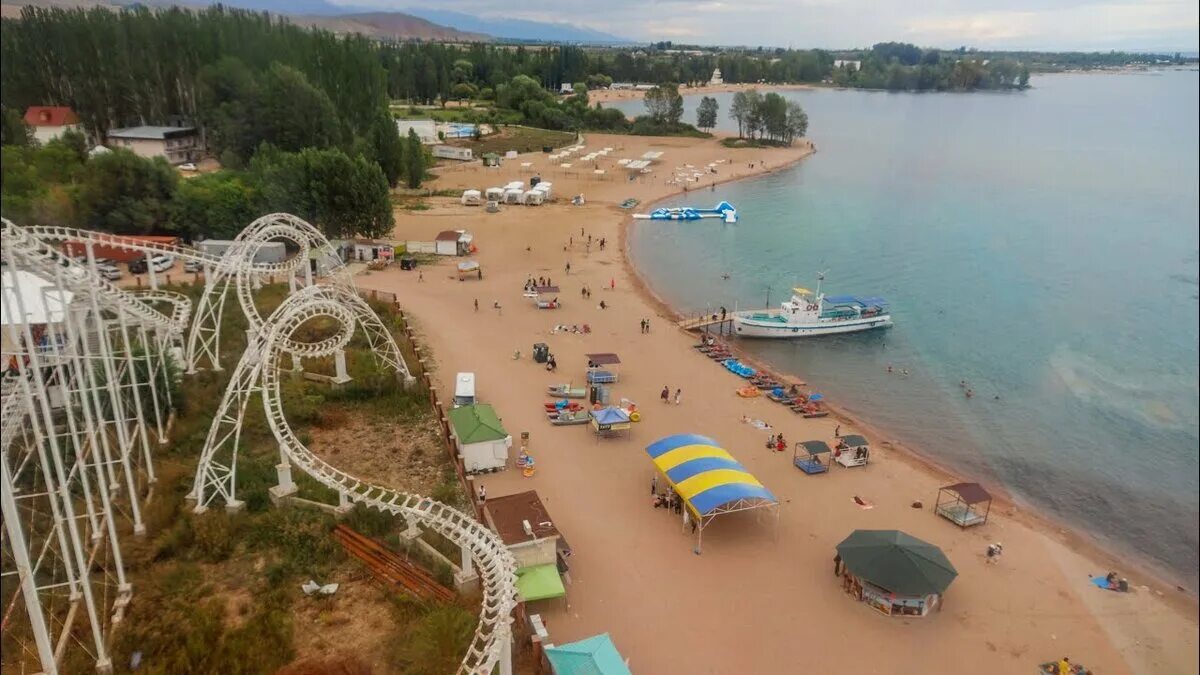 Золотые пески бостери. Киргизия иссык-куль бостери. бостери иссык куль золотые пески. чолпон ата бостери. чолпон ата золотые пески.