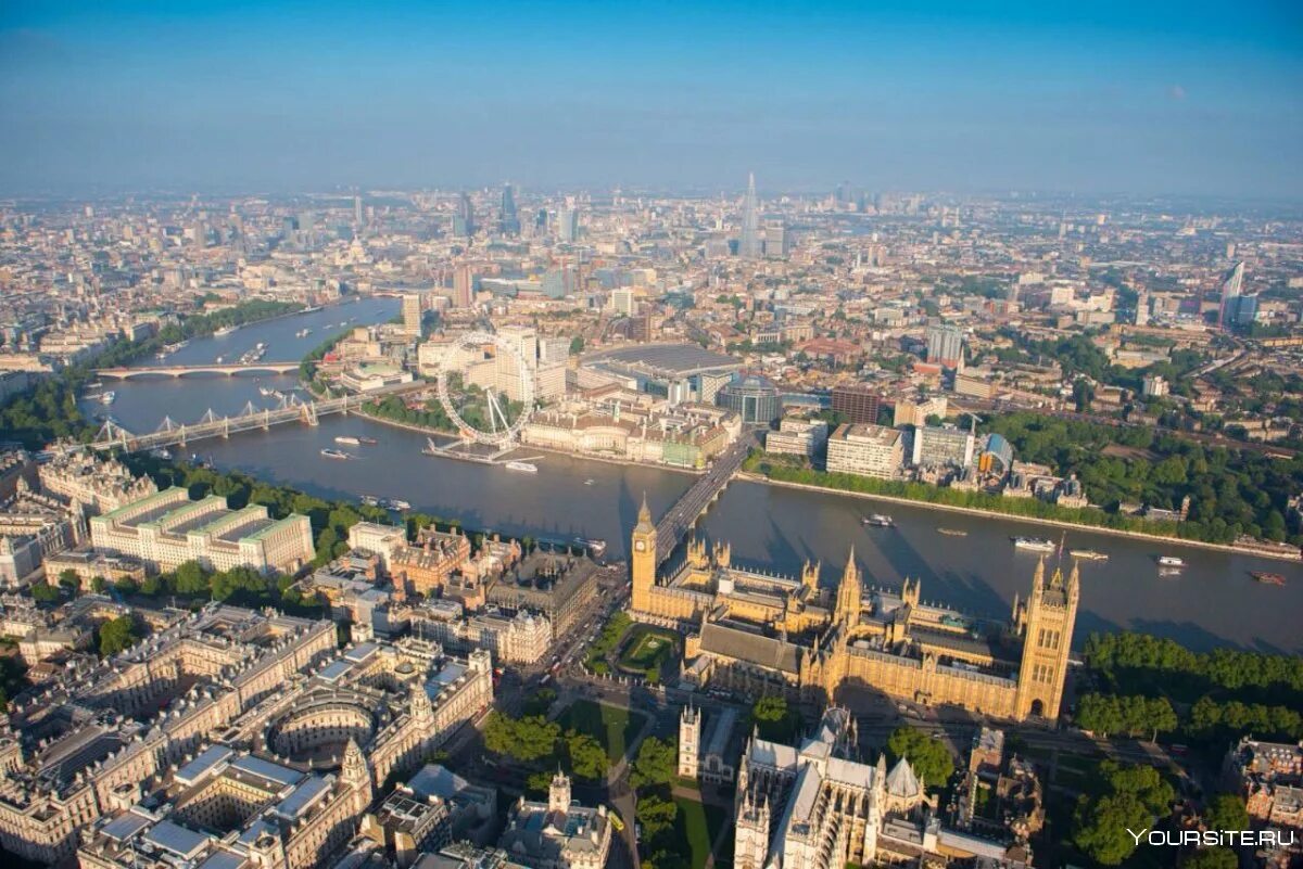 Река темза в великобритании с птичьего полета. Great britain столица. The shard в лондоне. Лондон с высоты птичьего полета. Город кингстон англия с высоты птичьего полета.