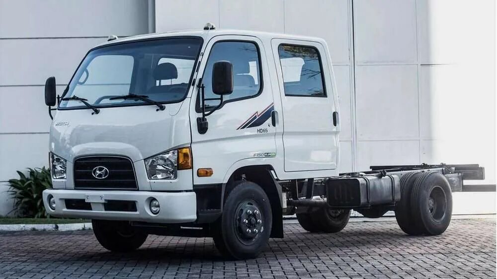 Hyundai hd120. Hyundai County hd65. HD 240 Хундай. Hyundai HD 65,7. Hyundai hd65 поколения.