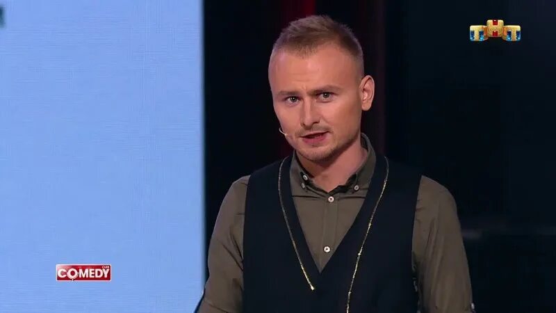 евгений синяков. синяков камеди клаб. женя синяков биография. женя синяков рост. женя камеди клаб.