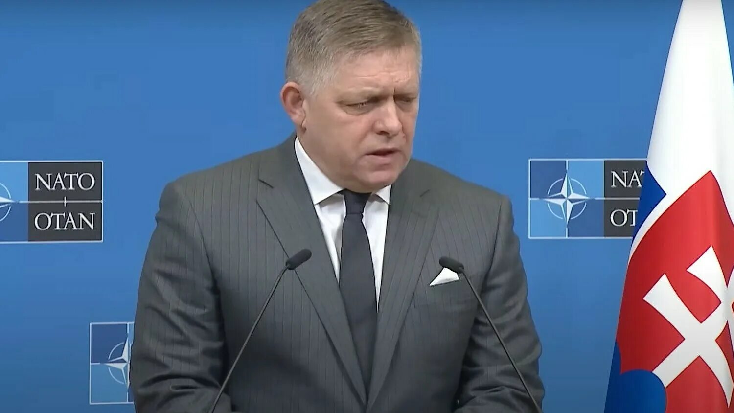 Фицо и орбан. Состояние словакия. Фицо премьер-министр словакии возраст. Состояние словакия. Состояние словакия.