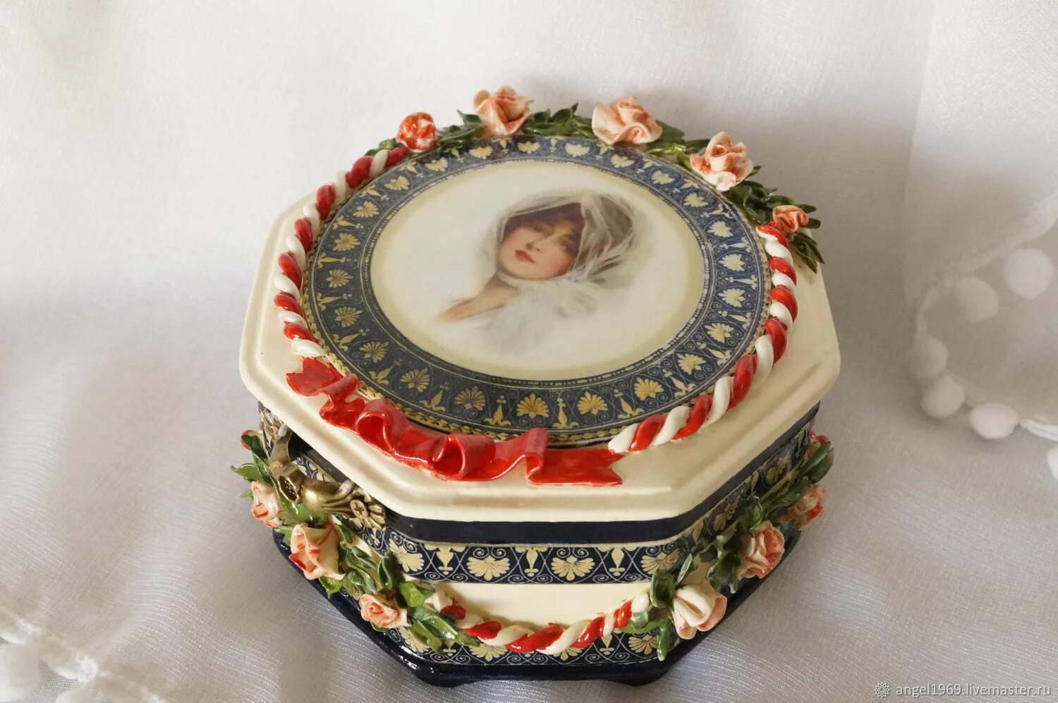 Имитация фарфора в декупаже. Имитация фарфора в декупаже. Имитация фарфора. Имитация фарфора. Аромалампа фарфор.