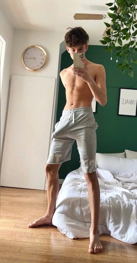 Morning wood. Teen утро. Утренняя мужская эрекция. Cutieboy691. Teen утром.