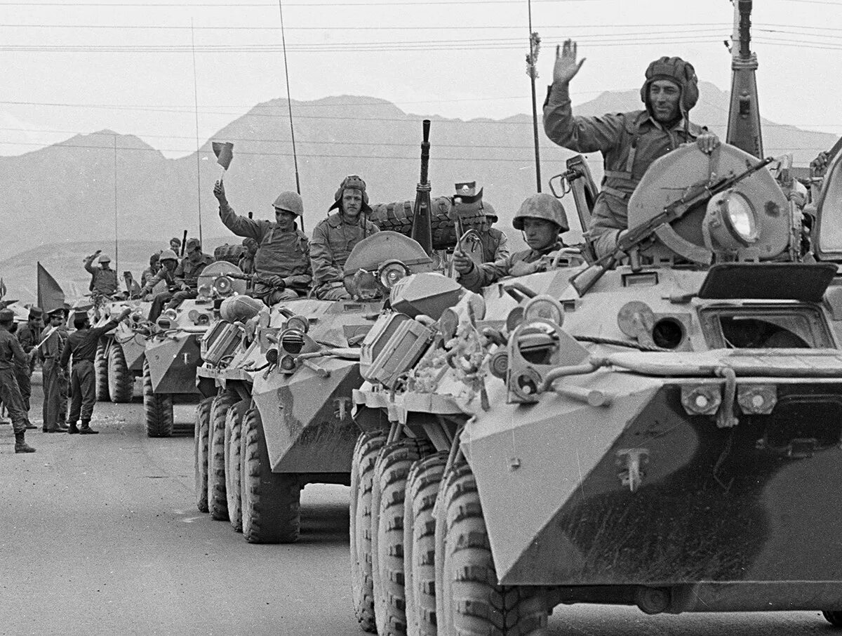 Афганистан дата. Война в афганистане. часы афган. спецоперация шторм 333 27 декабря 1979. афганистан ктуркво авиация 1979 ввод войск.