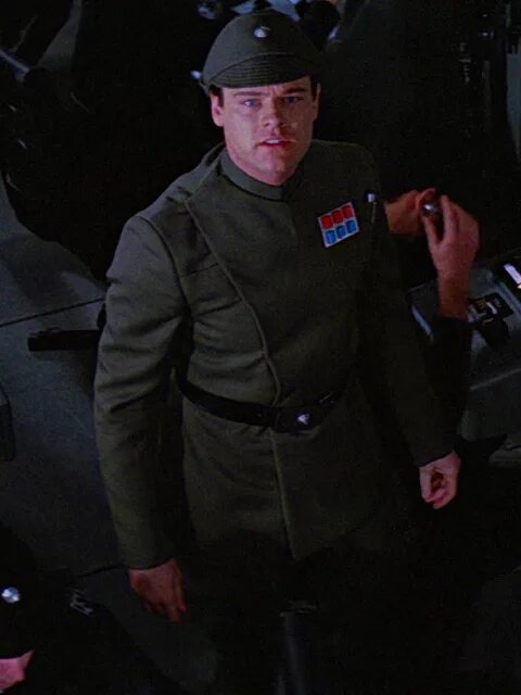 Офицер империи Звездные войны. Офицеры имперского флота Star Wars. Гилад Пеллеон Звездные войны. Star Wars Имперский офицер.