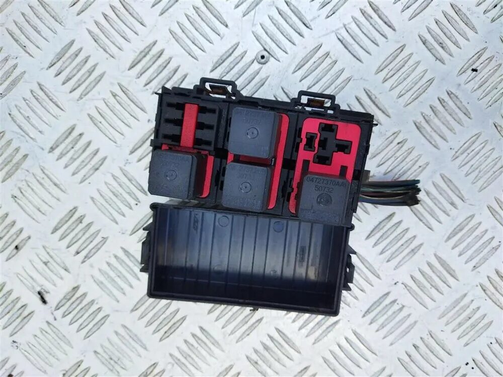 Блок реле додж калибр. Dodge caliber блок реле дизель. Реле вентилятора додж калибр. 8. Блок реле додж калибр 2.