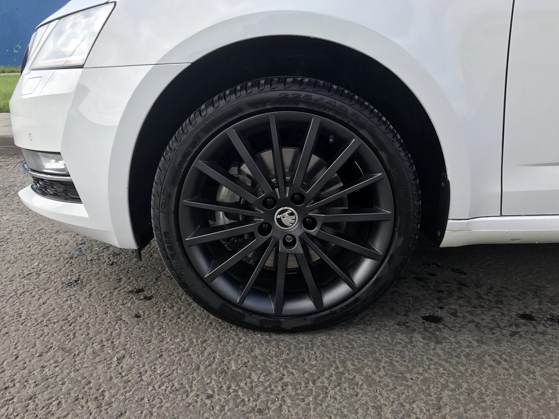 Какие диски лучше на лето. Диски turini r18 Skoda. 235/45 R18 Skoda. Турини r18 Octavia. Диски turini r18 Skoda Octavia a7.