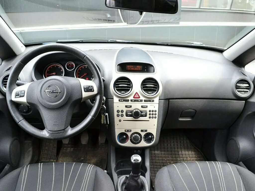 провода моторчика печки опель корса д. опель корса не работает. опель корса 1. 0 ошибок 613. 2 2004 абс.