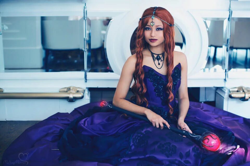 Cosplay queens. Королева берилл косплей. Берил косплей. Черная Королева косплей. Королева пурпур.