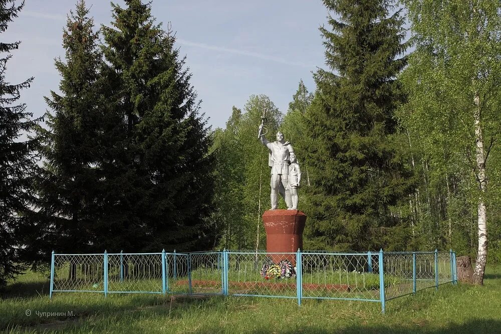 Спас деменский район братская могила. Чипляево спас-деменский район. Братская могила пятницкое спас-деменский район. Село любунь спас-деменский район. Спас деменский.