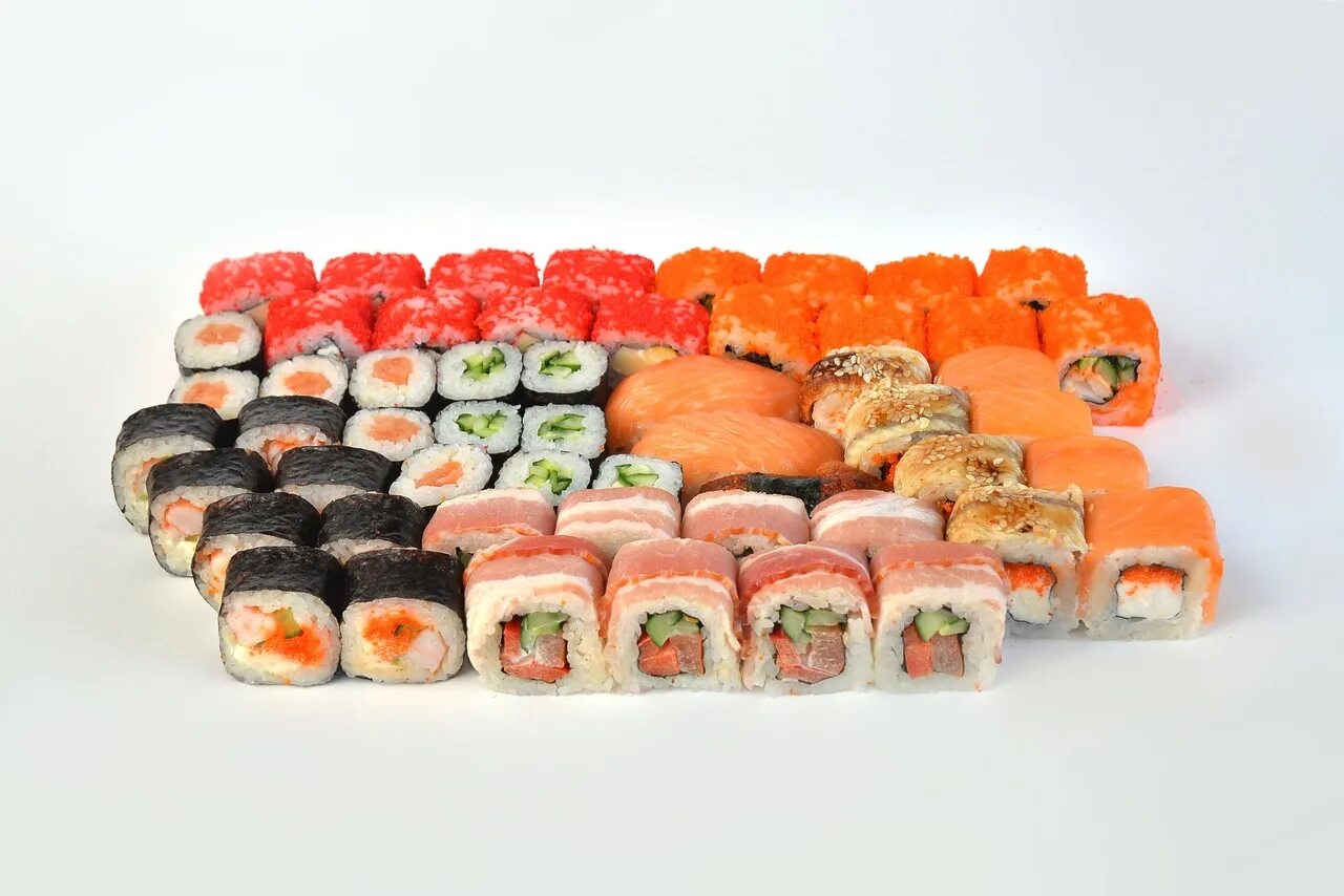 Сет пятница суши. Биг бенни белгород роллы. Сет 4 филадельфия. Роллы лев воронеж. Роллы лев воронеж.