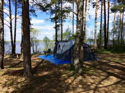 Водохранилище отдых с палатками