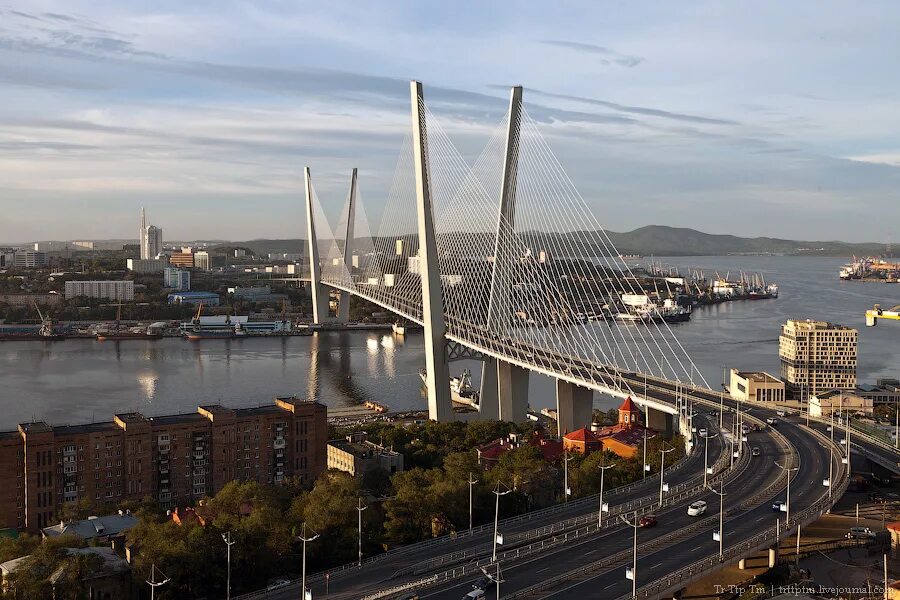 Другое место владивосток. Мост сан франциско владивосток. Владивосток 1080х2340. Владивосток похож на сан-франциско. Владивосток сан франциско время.