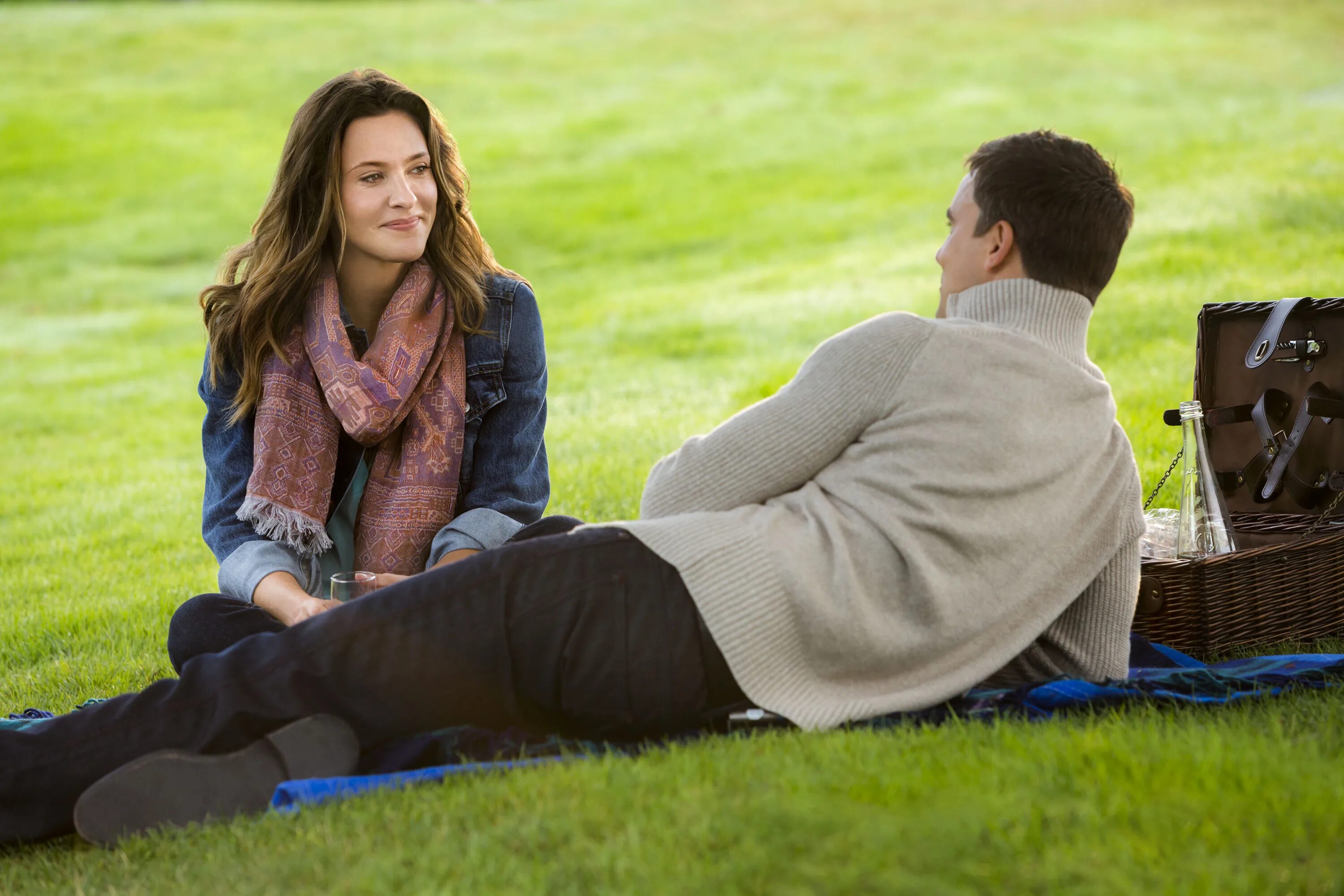 Осенние сны 2015. Колин эглсфилд и его жена. Осенние сны фильм 2015. Осенние сны 2015. Осенние сны фильм холмарк.