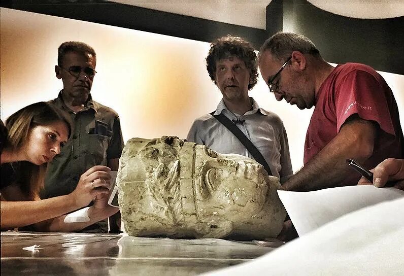 Лик черной пальмиры аудиокнига. Цезариум александрии. Владимир васильев лик черной пальмиры. Лик пальмиры. Лик черной пальмиры.