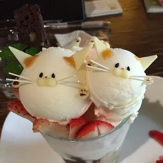 Коте вкусняшки