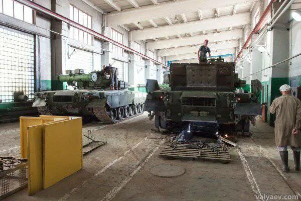Т-72б3м. 61 бронетанковый ремонтный завод г. 61 бронетанковый завод. 61 бронетанковый ремонтный завод г санкт-петербург. Танковый завод 61 бтрз.