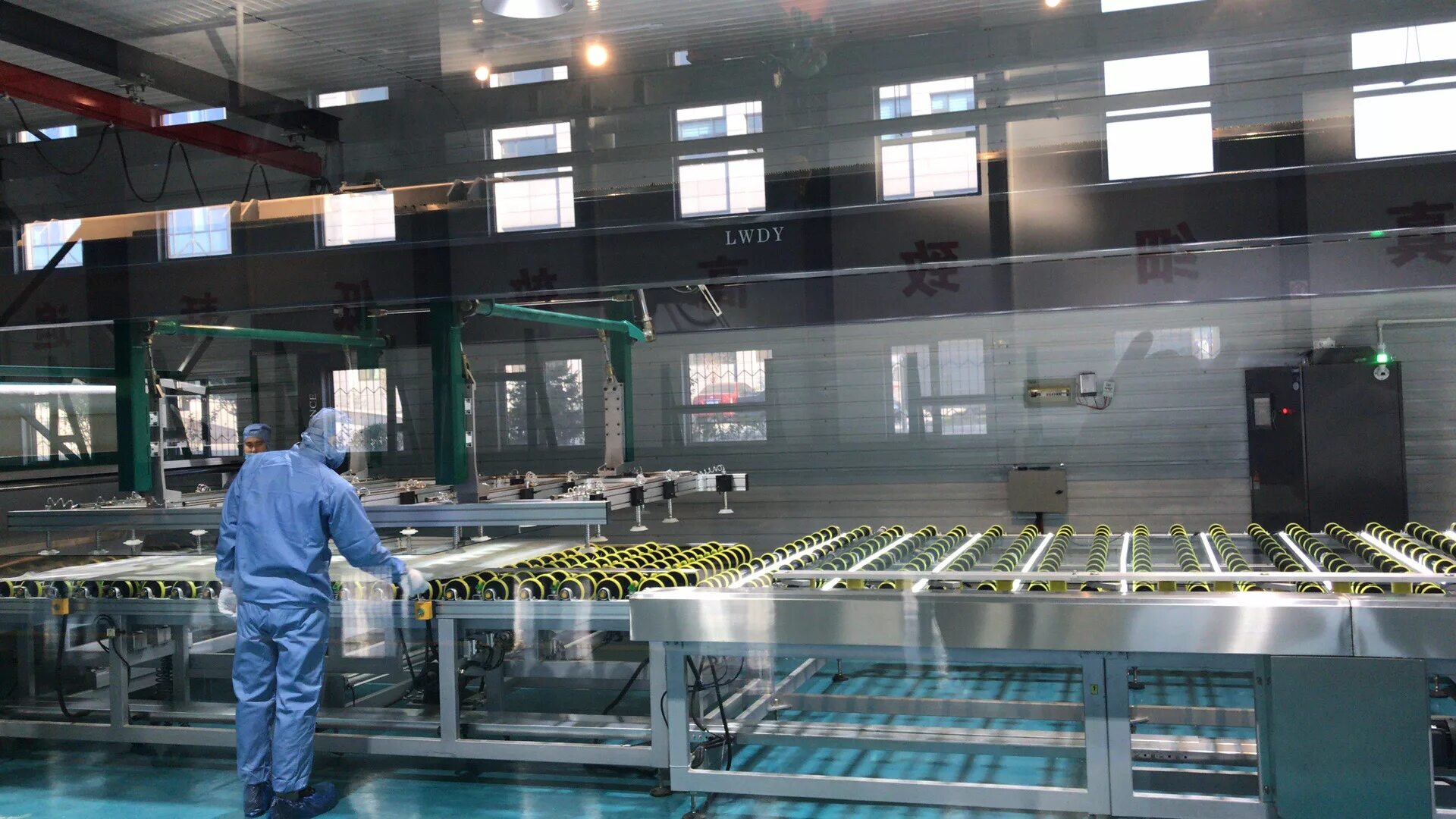 стекло листовое 4мм 3210*2250. стекло листовое м1-тр-4х1800х1200. тоо стекло-сервис. листовое оконное стекло. фабрика по изготовлению стекла.