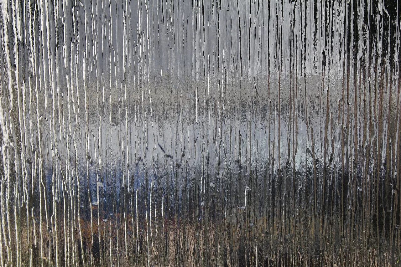 Детский шум дождя. Стекло с эффектом дождя. Текстура стекла. Стекло с имитацией дождя. Дождь стеной.