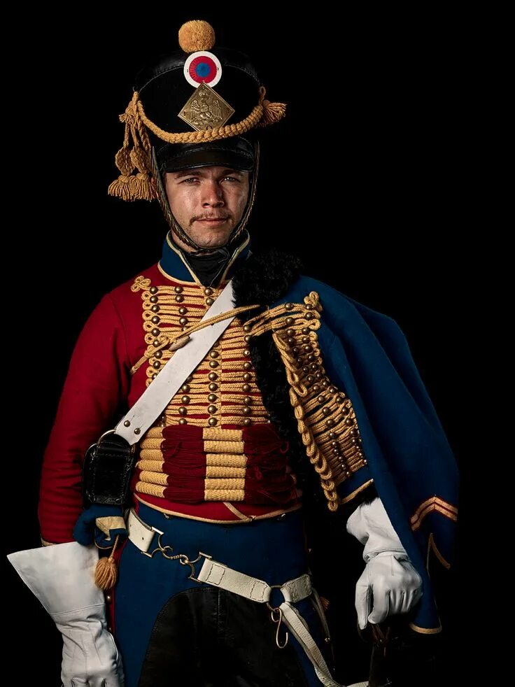 Офицер наполеона. Французские генералы 1812 униформа. Форма офицеров французской армии 1812 года. Форма офицеров французской армии 1812 года. Французские гренадеры 1812.
