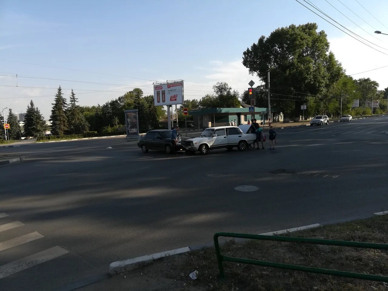 П 7 сегодня. Перекресток ульяновск. дтп ульяновск сегодня железнодорожный район. перекресток инзенская локомотивная ульяновск. дтп в ульяновске сегодня на станции.