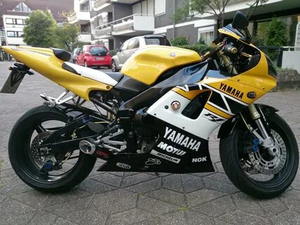 Ямаха 2003