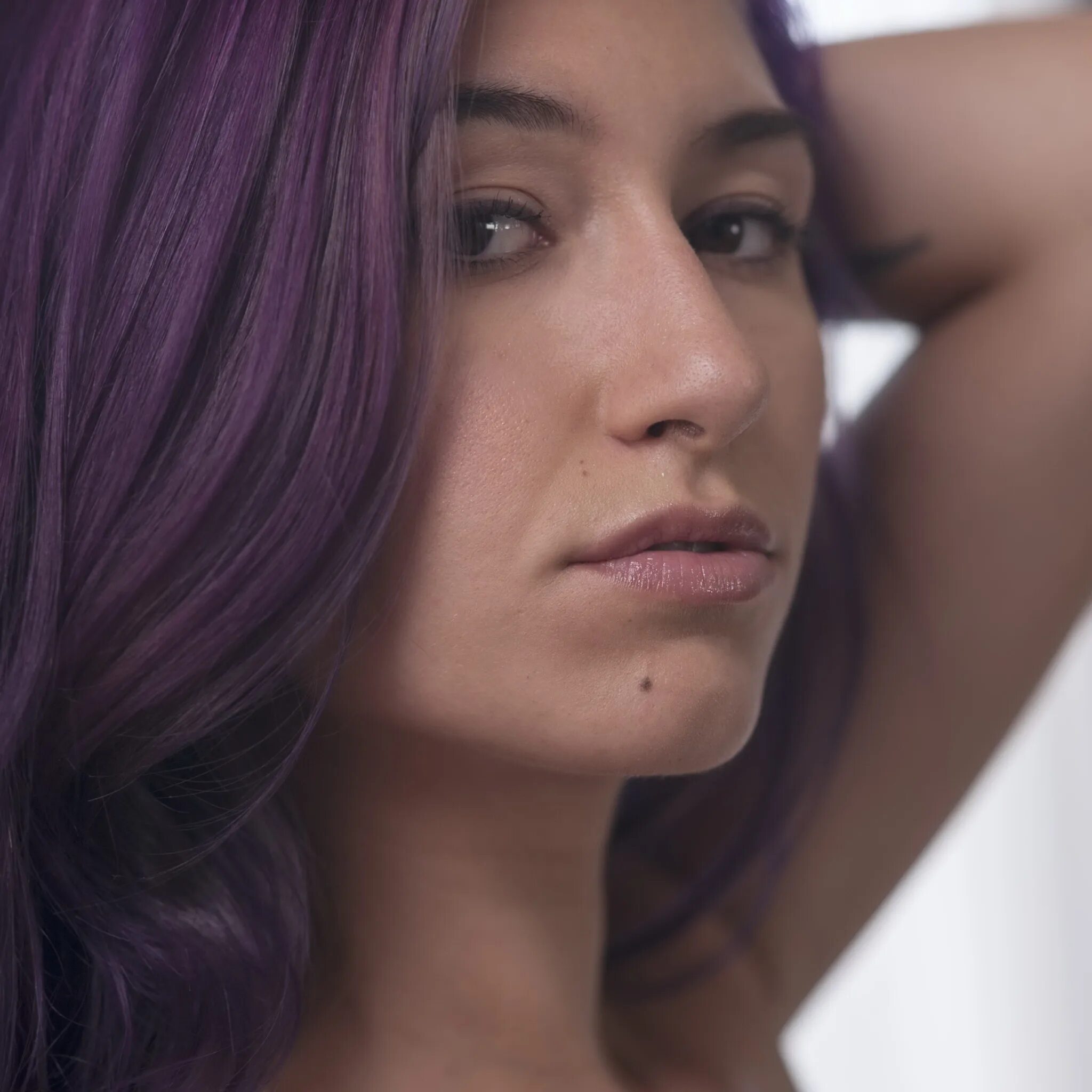 THEUPPERFLOOR сиреневые волосы. Девушка с фиолетовыми волосами в белье. Девушка с фиолетовыми волосами модель. Фиолетовая Луна.