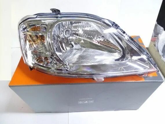 Оригинальная фара ларгус. Фара ларгус оригинал. 8200744753 блок фара. 8200744753 фара левая. Фара на ларгус 2010 год аналог артикул.