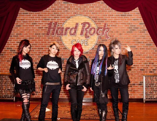 Enter shikari 2003. Группа enter shikari. Enter group. Enter group. Enter shikari 2007.