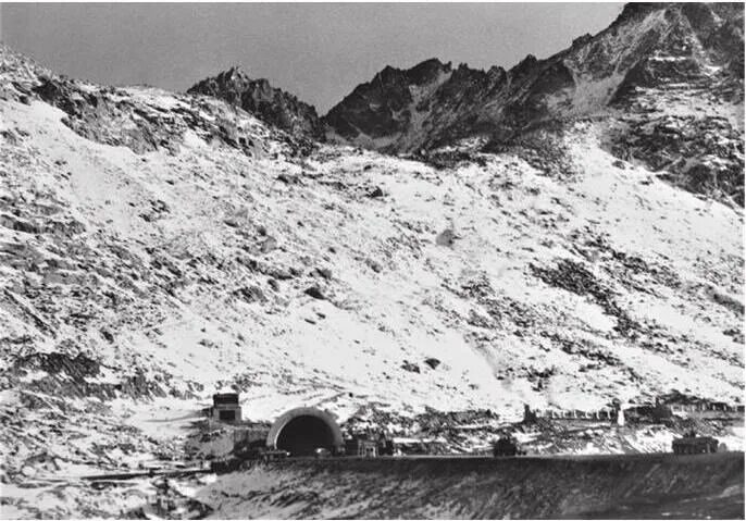 Перевал саланг афганистан. Саланг фото. Саланг фото. Ущелье саланг афганистан. Тоннель саланг афганистан.