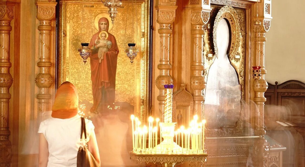 Помолюсь перед иконой