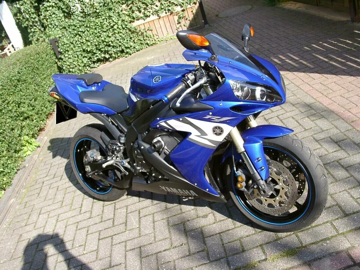 2 2004. р 1. ямаха р1 красный 2004-2006 года. ямаха yzf-r1 2006. Yamaha yzf r1 2004.