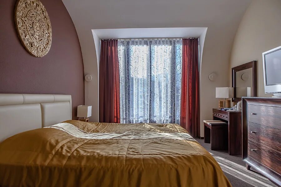 Отель престиж курск. Горничная. Пансионат виктория кисловодск. Отдыхающие в санатории. Санаторий эльбрус железноводск фото.