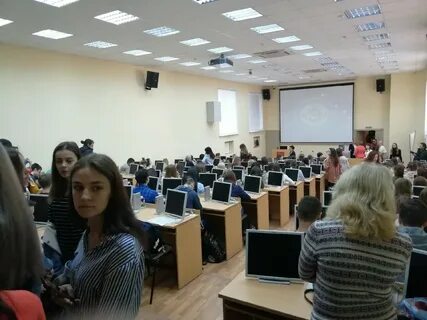Студенты факультета иностранных языков