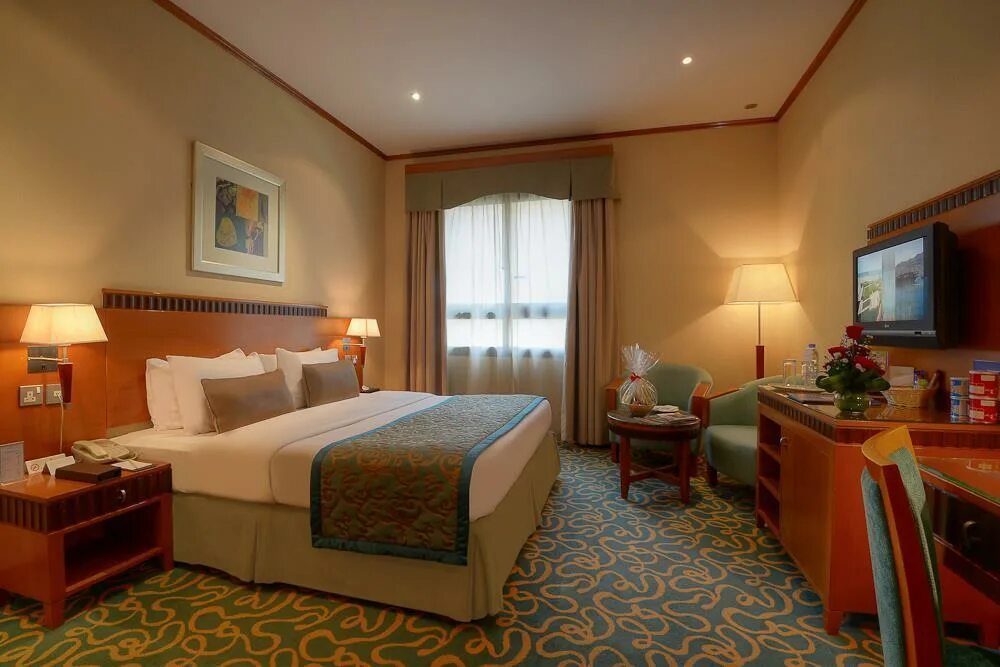 Golden tulip barsha. Голден Тулип Дубай 4. Golden Tulip al Barsha 4*. Golden Tulip отель Дубай. Golden Tulip al Barsha 4* Аль-барша, Дубай.