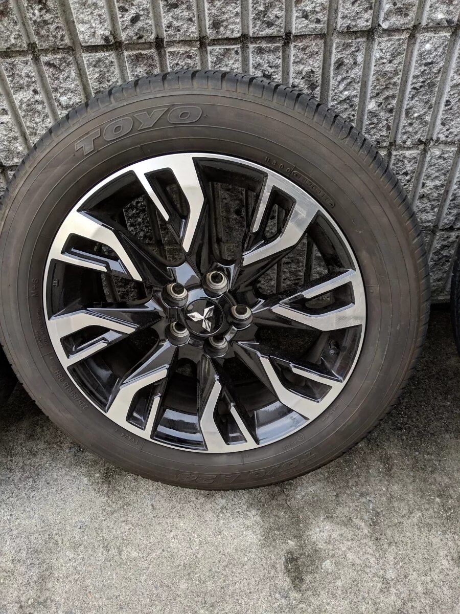 Mitsubishi outlander xl диски r18. Диски mitsubishi outlander r17. Диски mitsubishi outlander r18 оригинал. Mitsubishi outlander xl диски r16. Диски mitsubishi outlander r16.