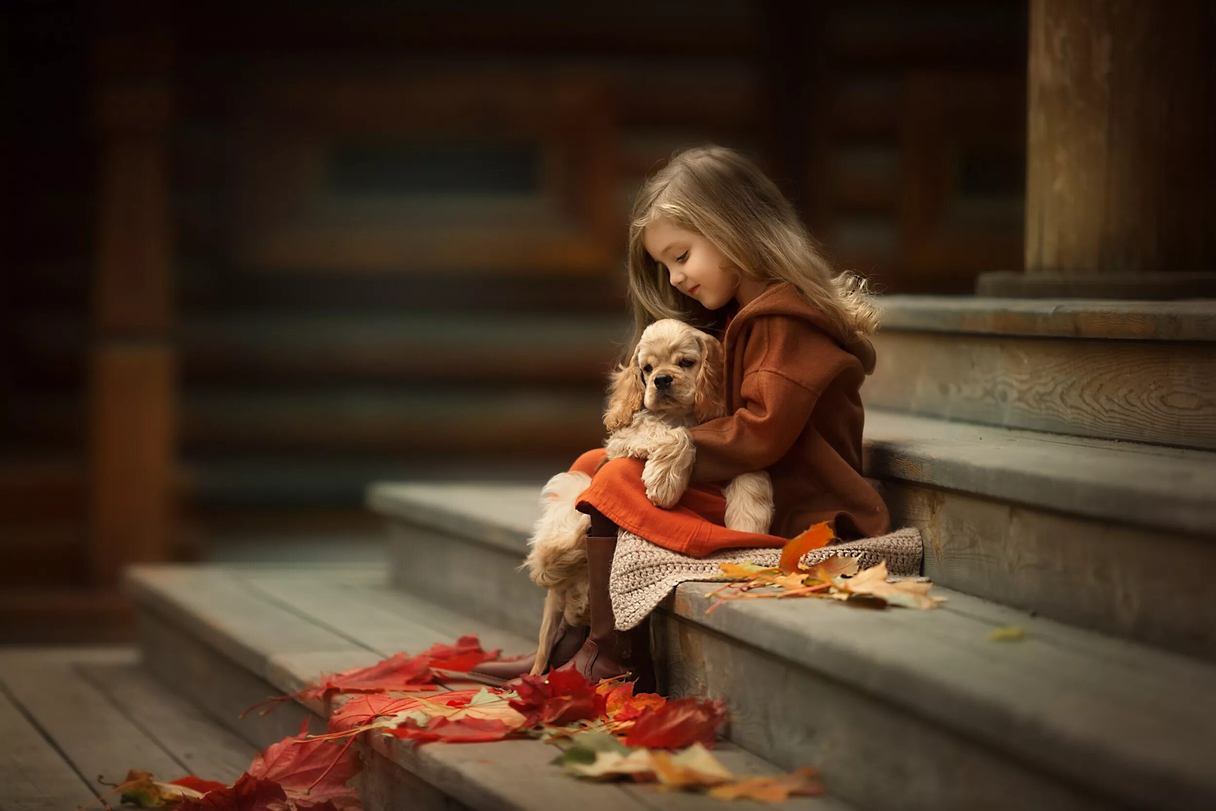 Кролик обнимает. Девочка с котятами. Девочка с кроликом. Животное девочке девочке 12. Фотосессия с кроликом.