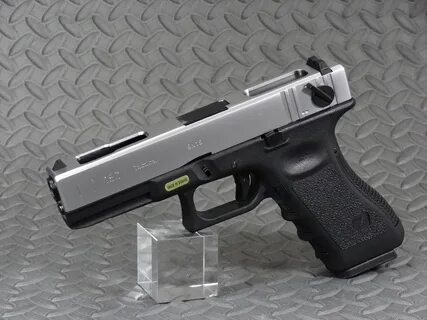 S g 18