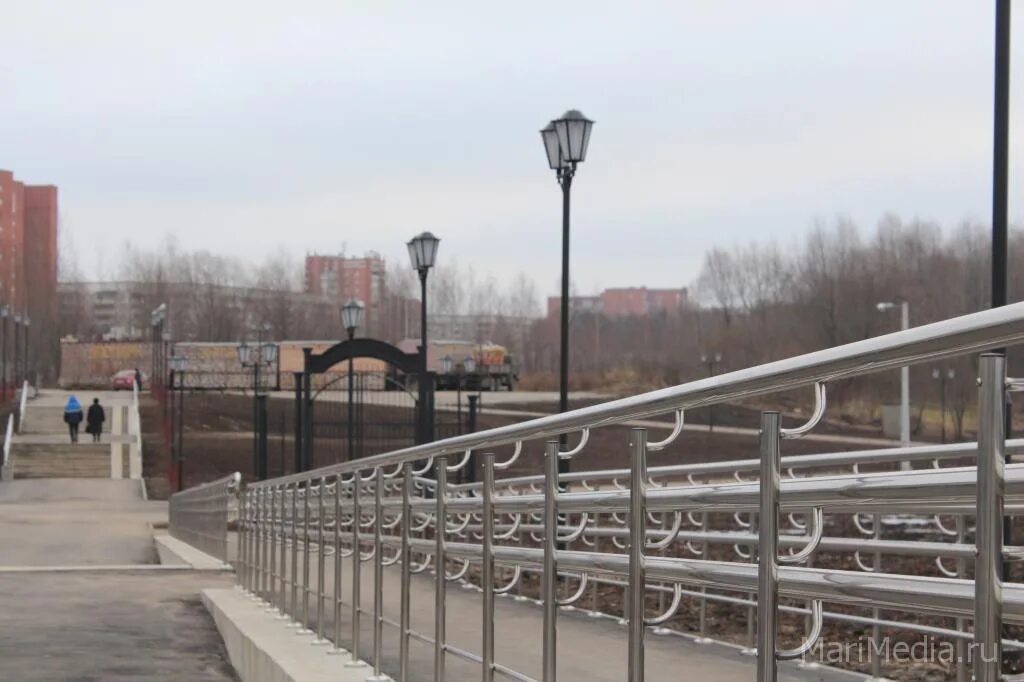 Сосновка йошкар ола. Аллея здоровья йошкар ола. Затопило аллею здоровья йошкар-ола. Аллея йошкар ола. Парк аллея здоровья йошкар ола.