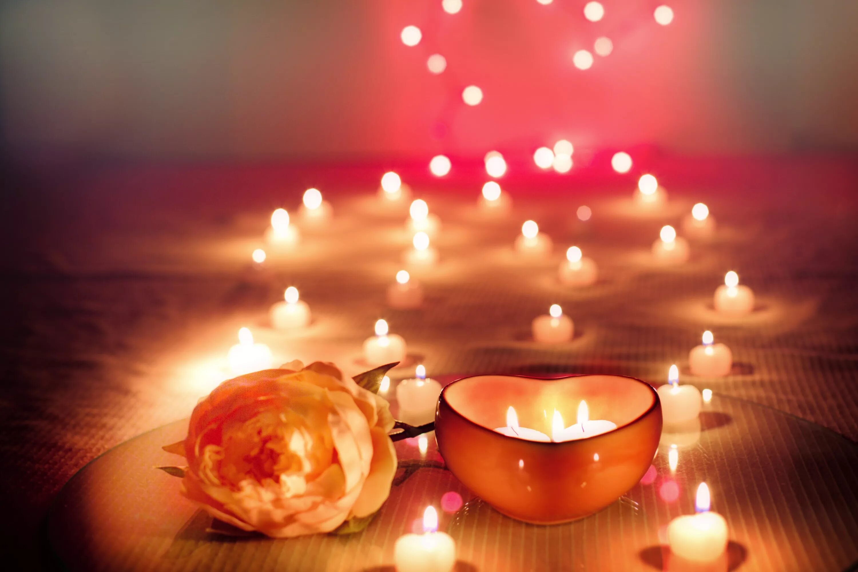 Сердце вечер. Романтические свечи. Свечи романтика. Вечер свечи. Романтика свечи цветы.