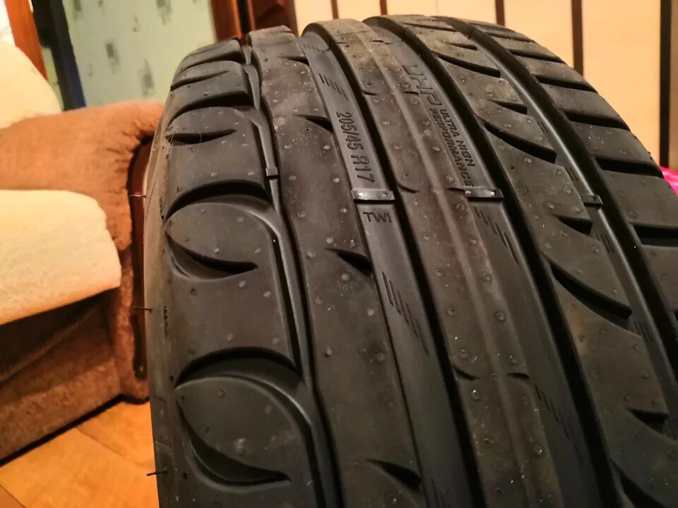 225/55 r17 tigar high. Tigar ultra high performance 205/45 r17. Шины тигар 17. Tigar ultra high performance 215/45 r17 91w. Tigar uhp 205/45 r17.