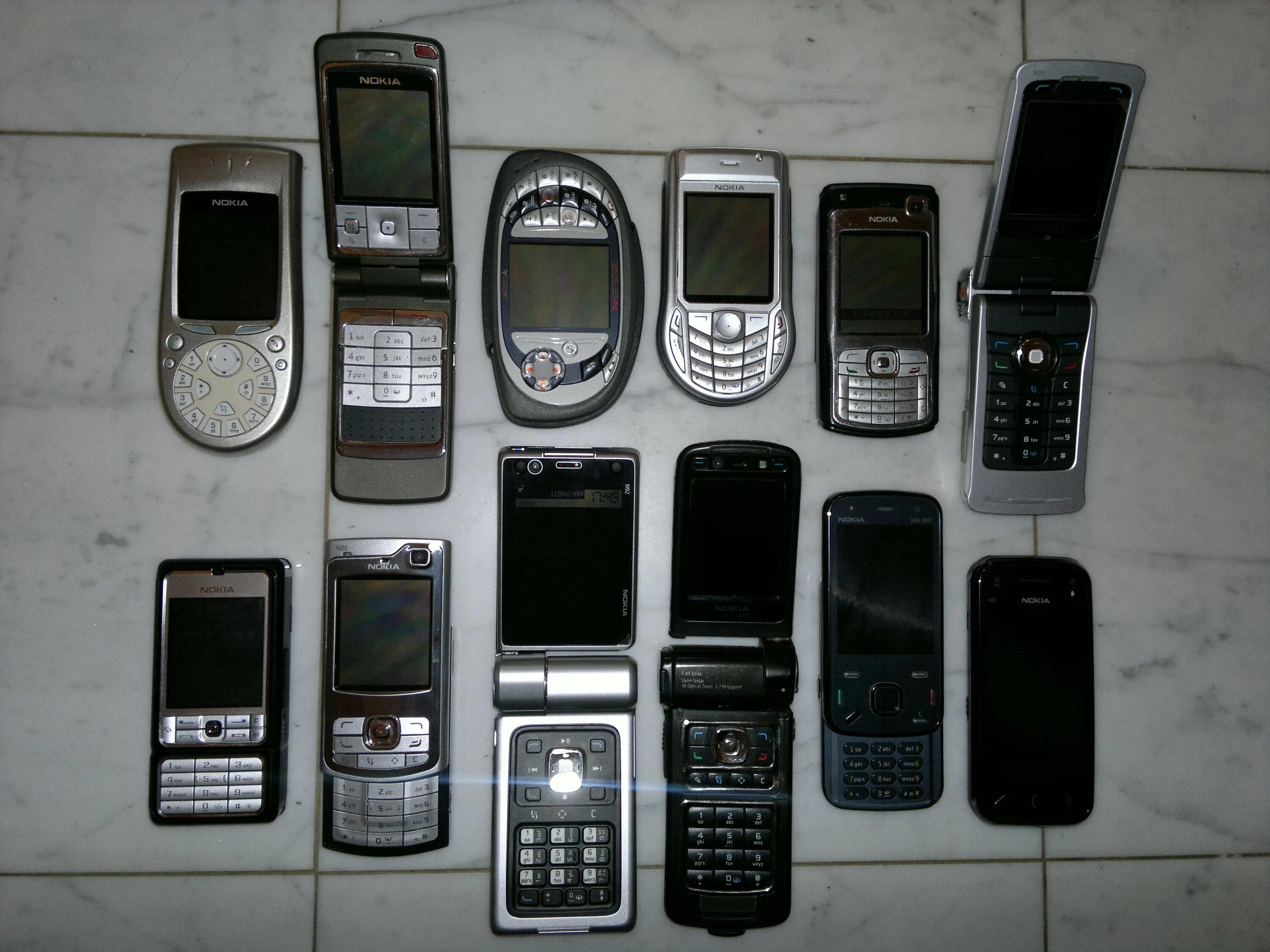 Интересное Минутка грусти и ностальгии. А вы соскучились по временам Nokia Одно