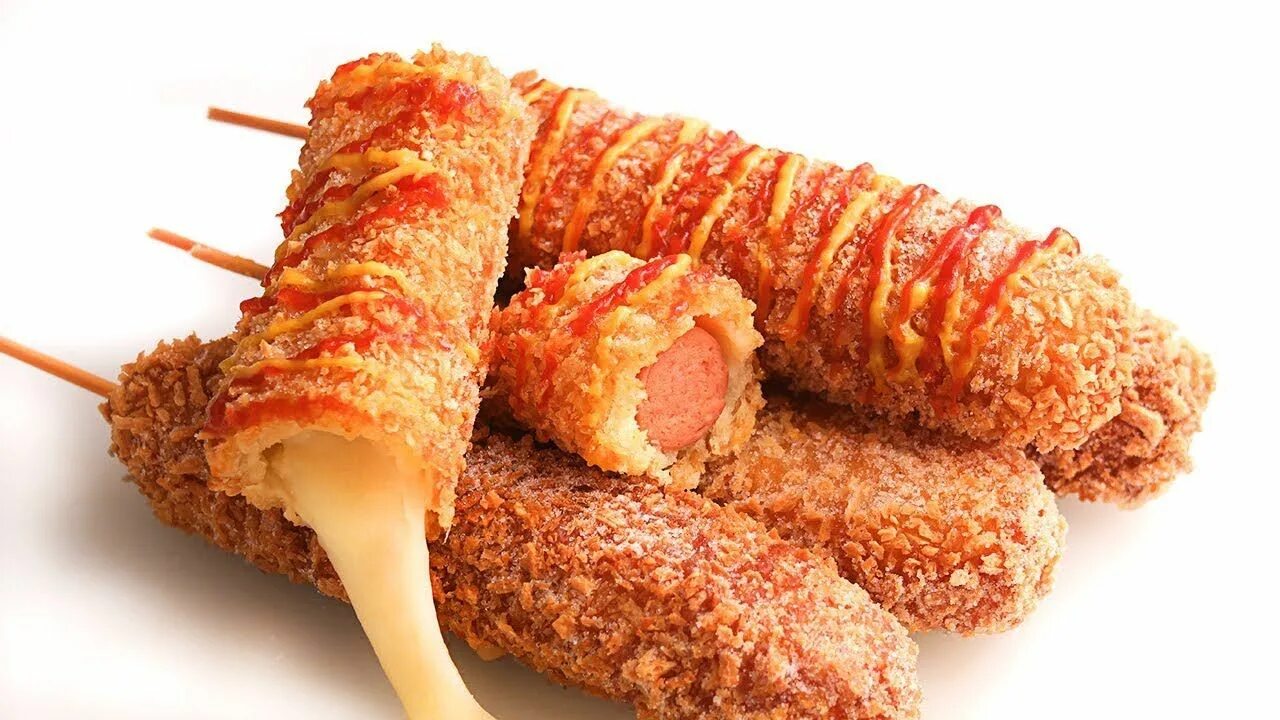 Корн дог с сосиской. Ролл корн дог. Корн дог или корн догс. Дога сухари. Сухари ржаные.